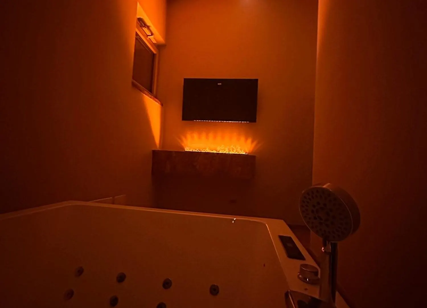 Rustico Con Jacuzzi In Toscana Lano
