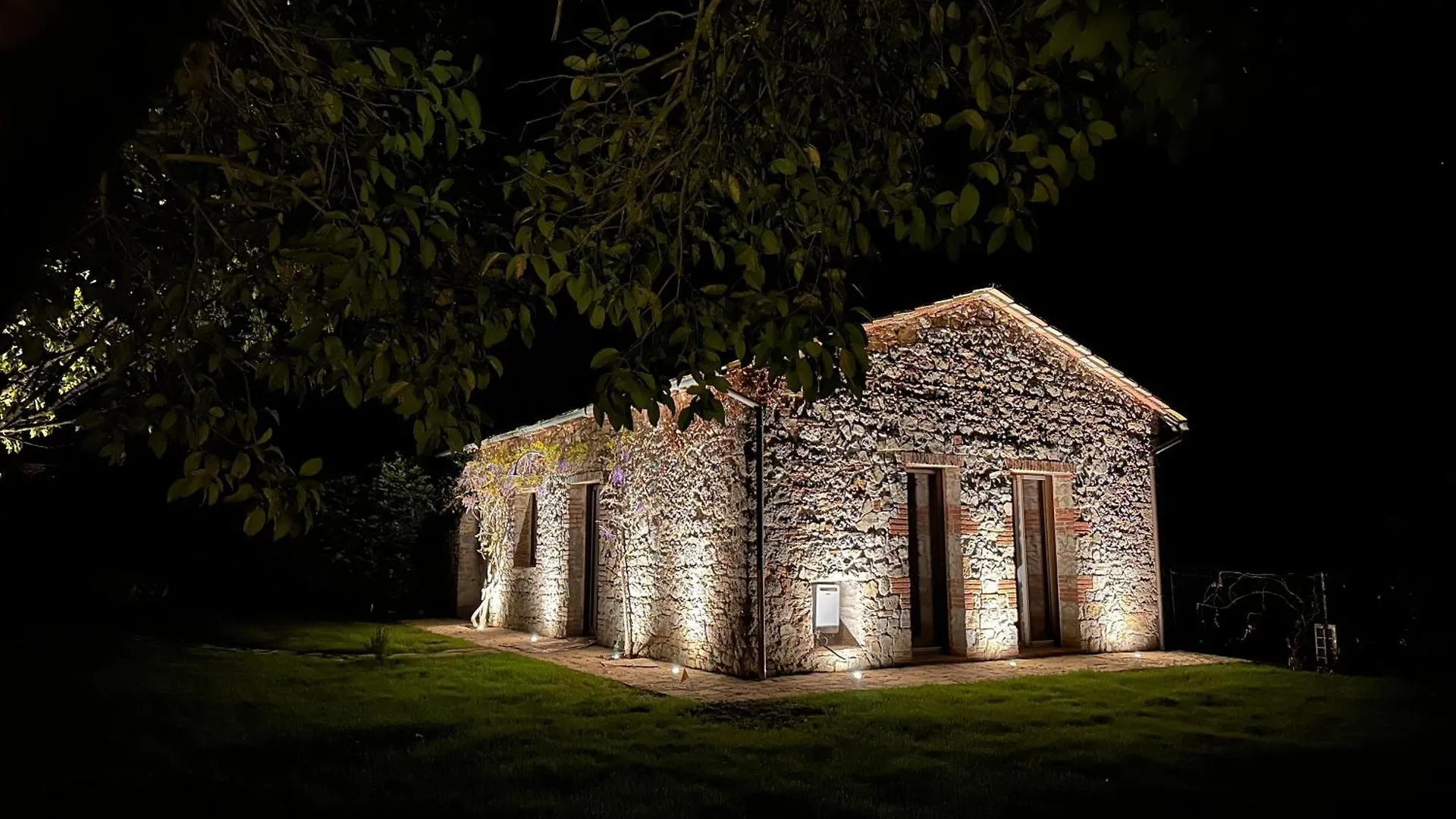 Rustico Con Jacuzzi In Toscana Lano